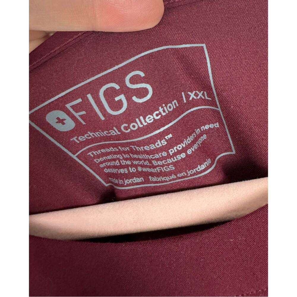 FIGS Technical Collection Scrub Top XXL Burgundy Oversized - Picture 4 of 5